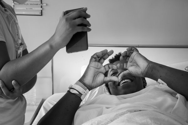 [:pt]video-chamada-em-hospital[:]